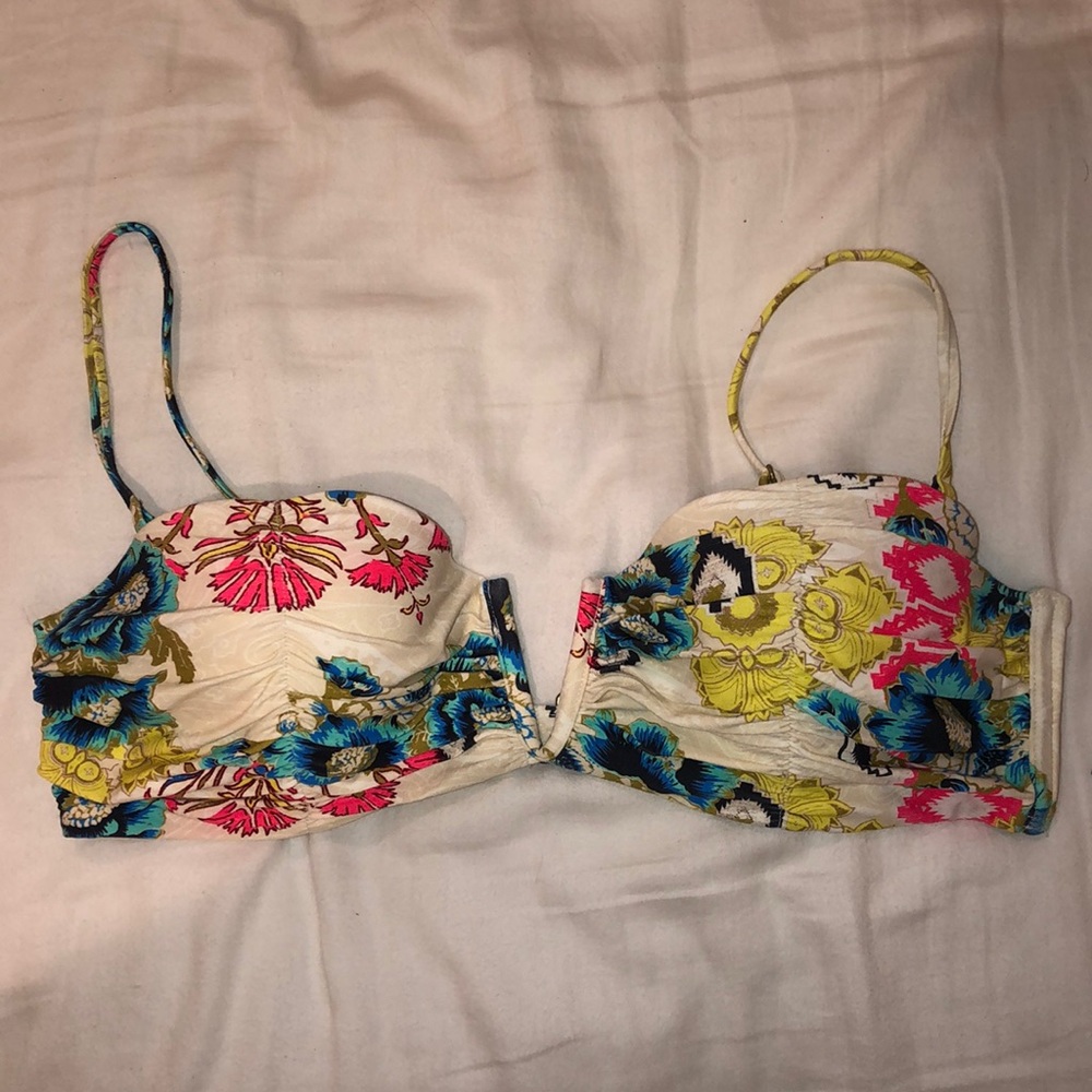 Billabong bikini top